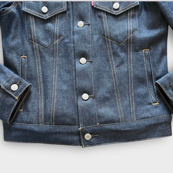 Levi’s Denim Classic Trucker Jean Jacket Dark Wash Women's siz XS - Picture 4 of 11